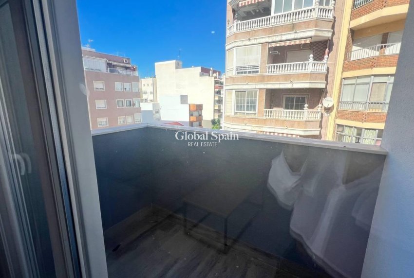Resale - APARTMENT -
TORREVIEJA - Parque de las Naciones