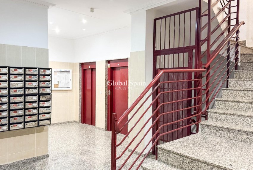 Resale - APARTMENT -
TORREVIEJA - Parque de las Naciones