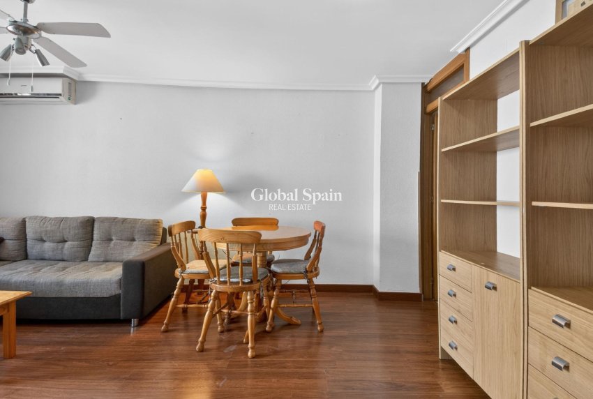 Resale - APARTMENT -
TORREVIEJA - Parque de las Naciones