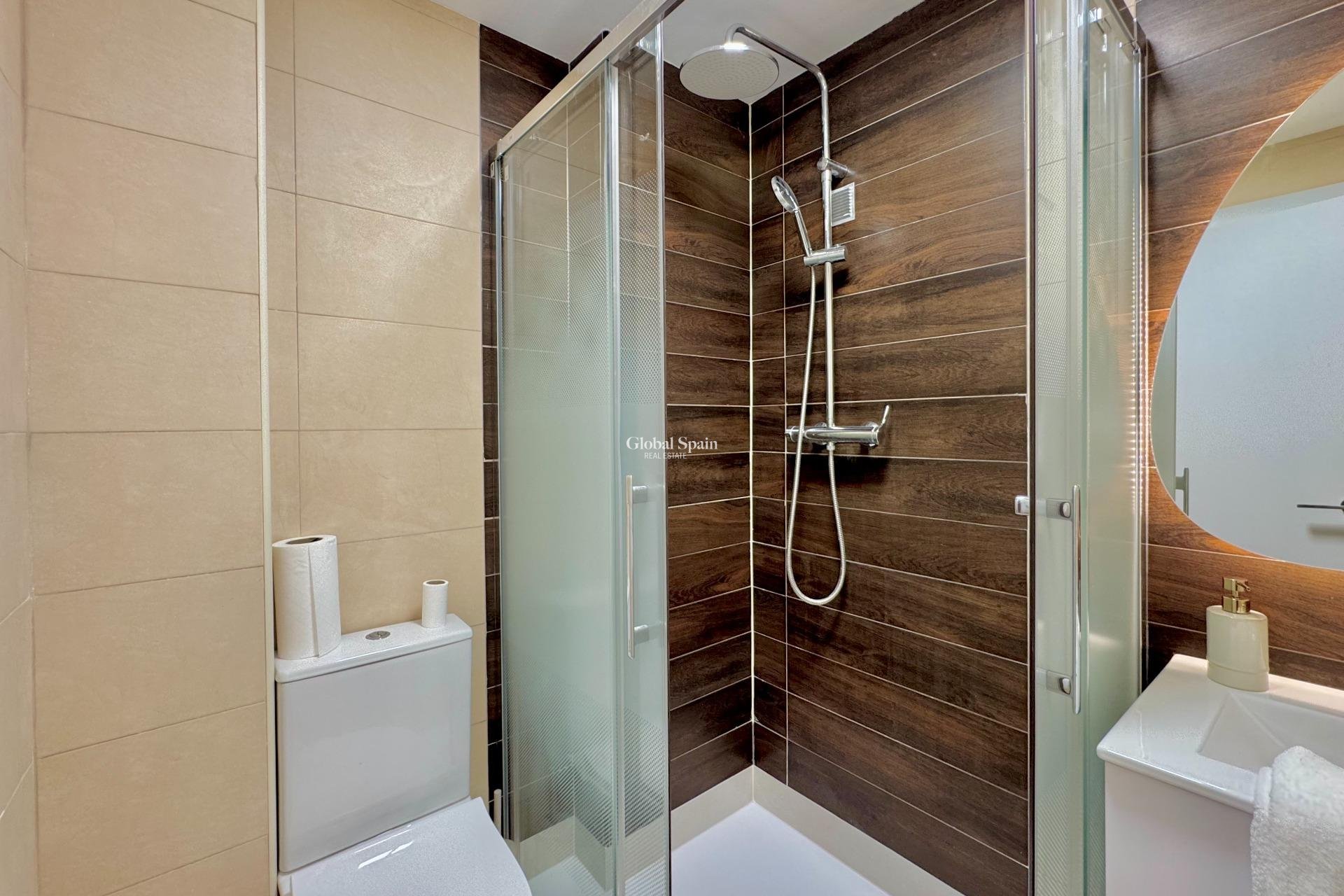 Resale - APARTMENT -
TORREVIEJA - Parque de las Naciones