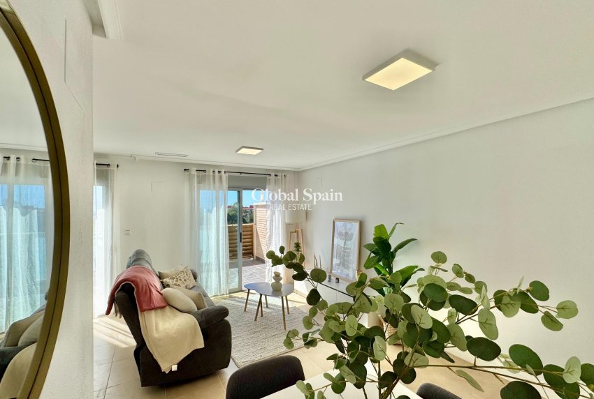 Resale - APARTMENT -
TORREVIEJA - Parque de las Naciones