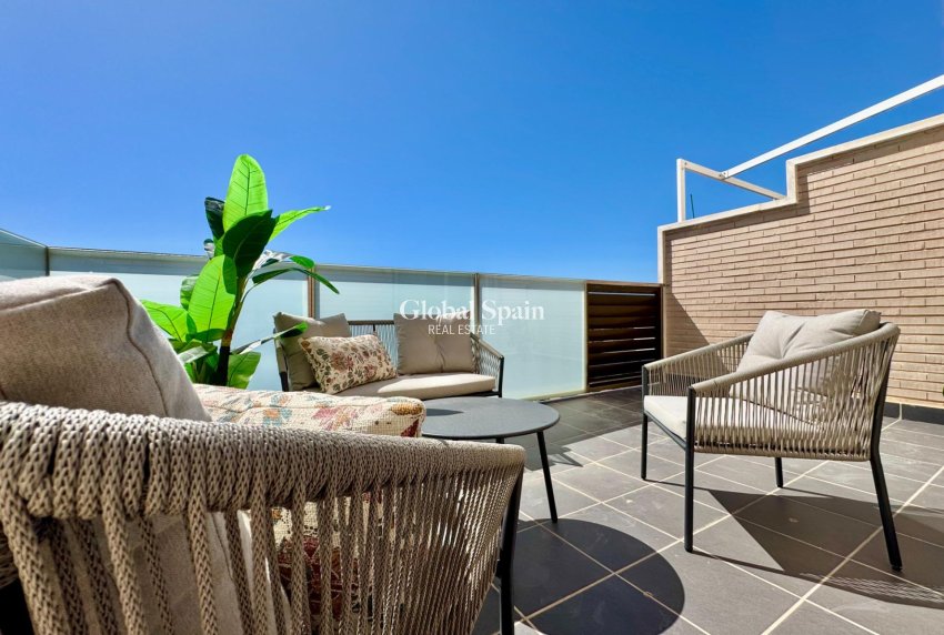 Resale - APARTMENT -
TORREVIEJA - Parque de las Naciones