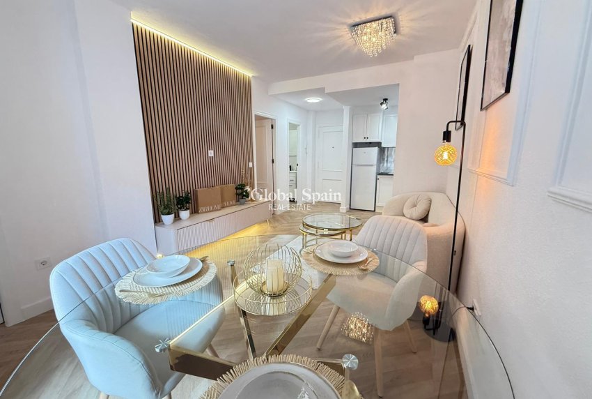 Resale - APARTMENT -
TORREVIEJA - Parque de las Naciones