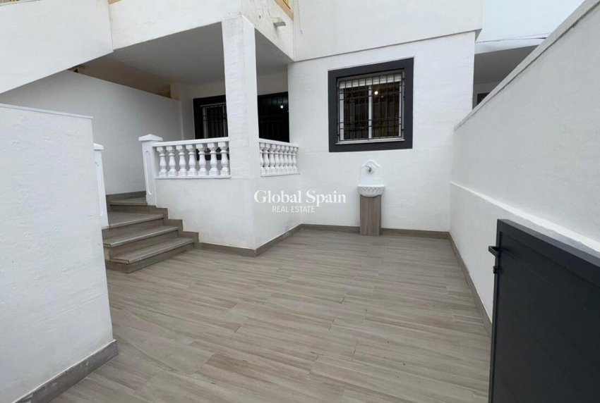 Resale - APARTMENT -
TORREVIEJA - Parque de las Naciones