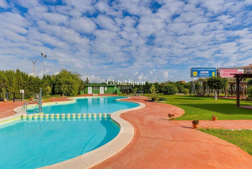 Resale - APARTMENT -
TORREVIEJA - Parque de las Naciones