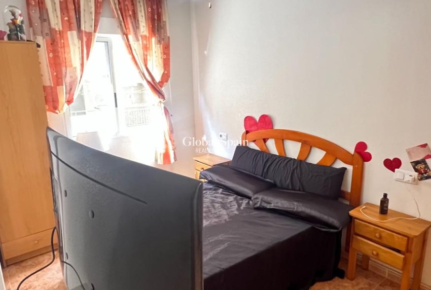 Resale - APARTMENT -
TORREVIEJA - Parque de las Naciones