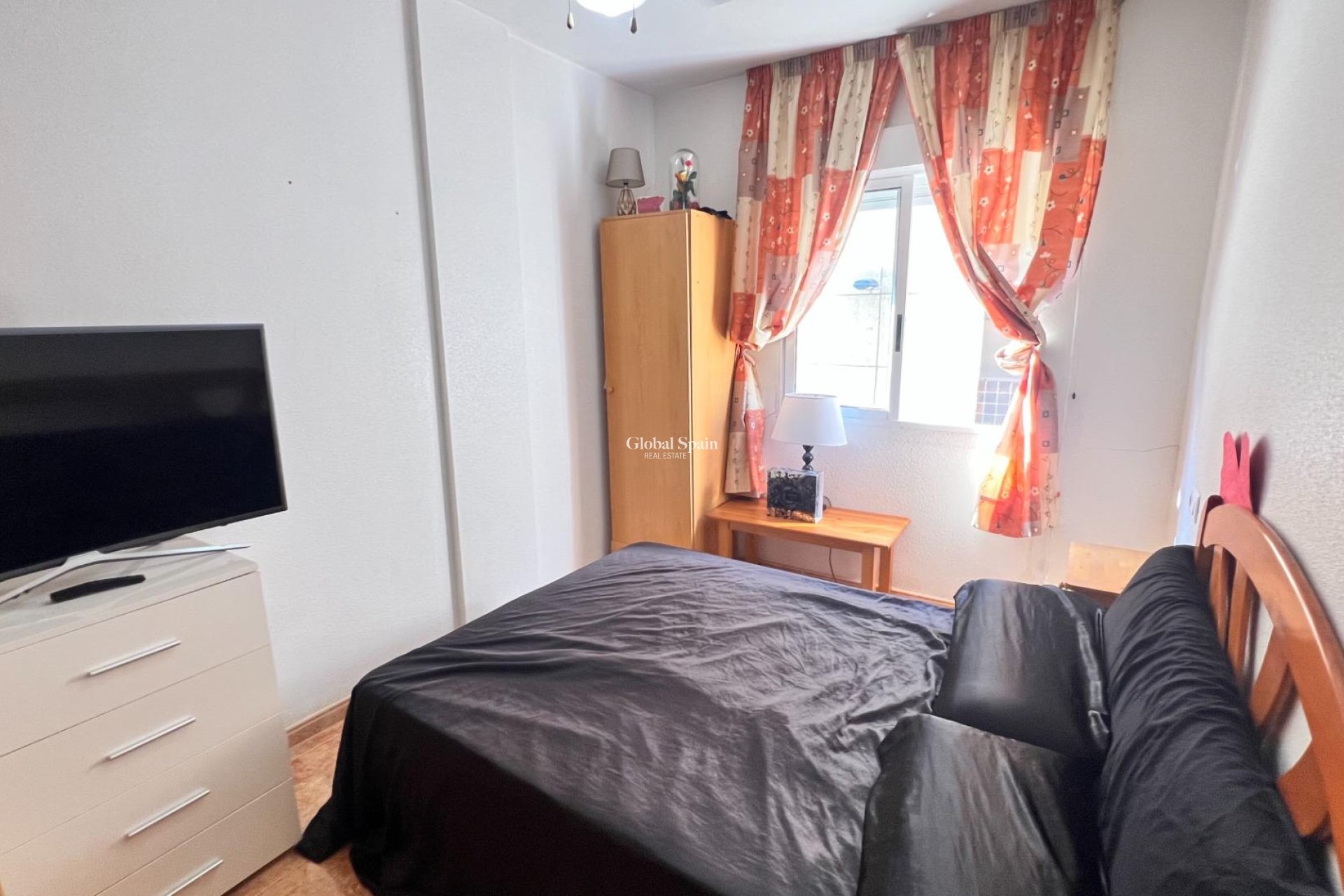 Resale - APARTMENT -
TORREVIEJA - Parque de las Naciones