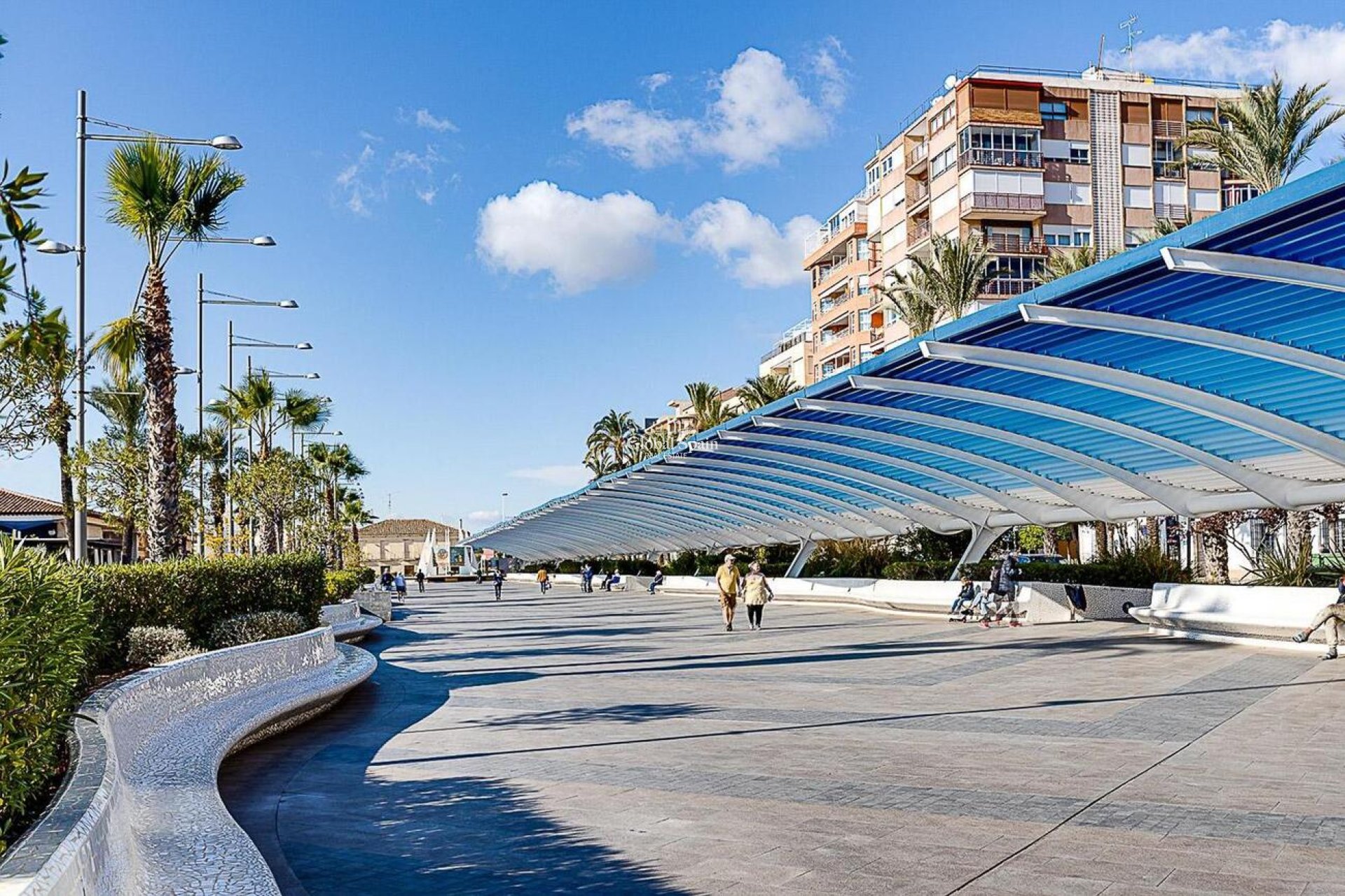 Resale - APARTMENT -
TORREVIEJA - Parque de las Naciones
