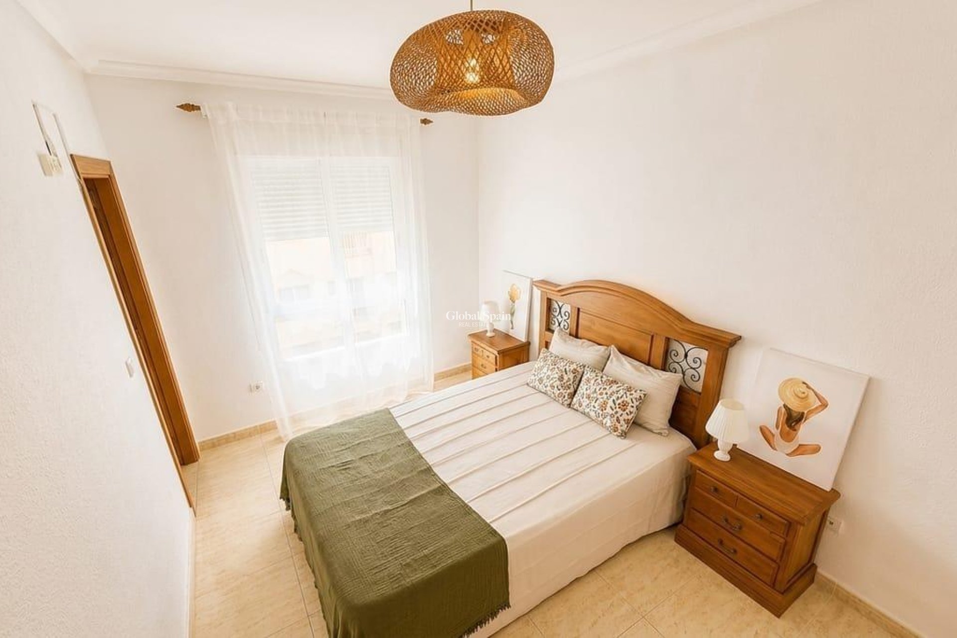 Resale - APARTMENT -
TORREVIEJA - Parque de las Naciones