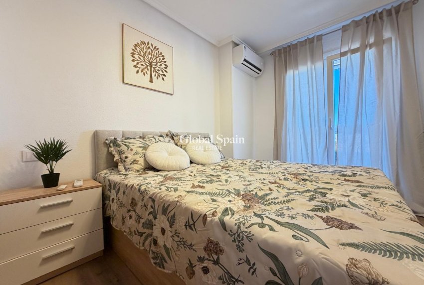 Resale - APARTMENT -
TORREVIEJA - Parque de las Naciones