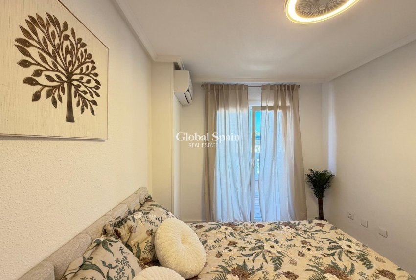 Resale - APARTMENT -
TORREVIEJA - Parque de las Naciones
