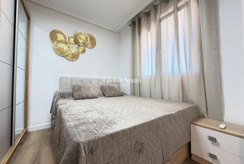 Resale - APARTMENT -
TORREVIEJA - Parque de las Naciones