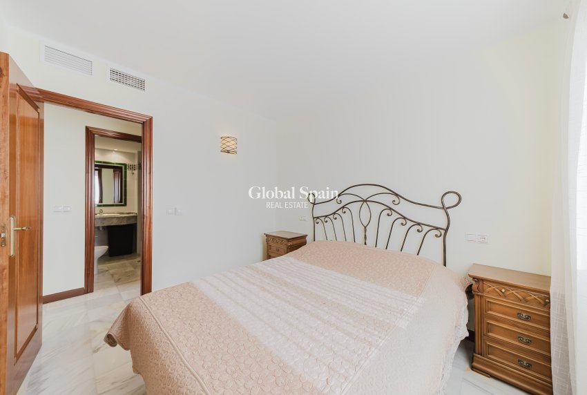 Resale - Apartment -
TORREVIEJA - Playa de los locos