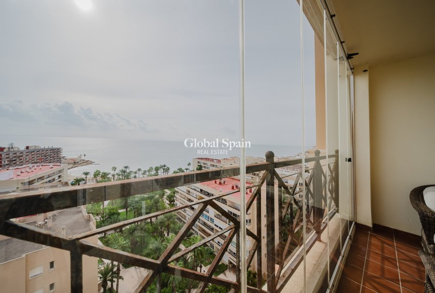 Resale - Apartment -
TORREVIEJA - Playa de los locos