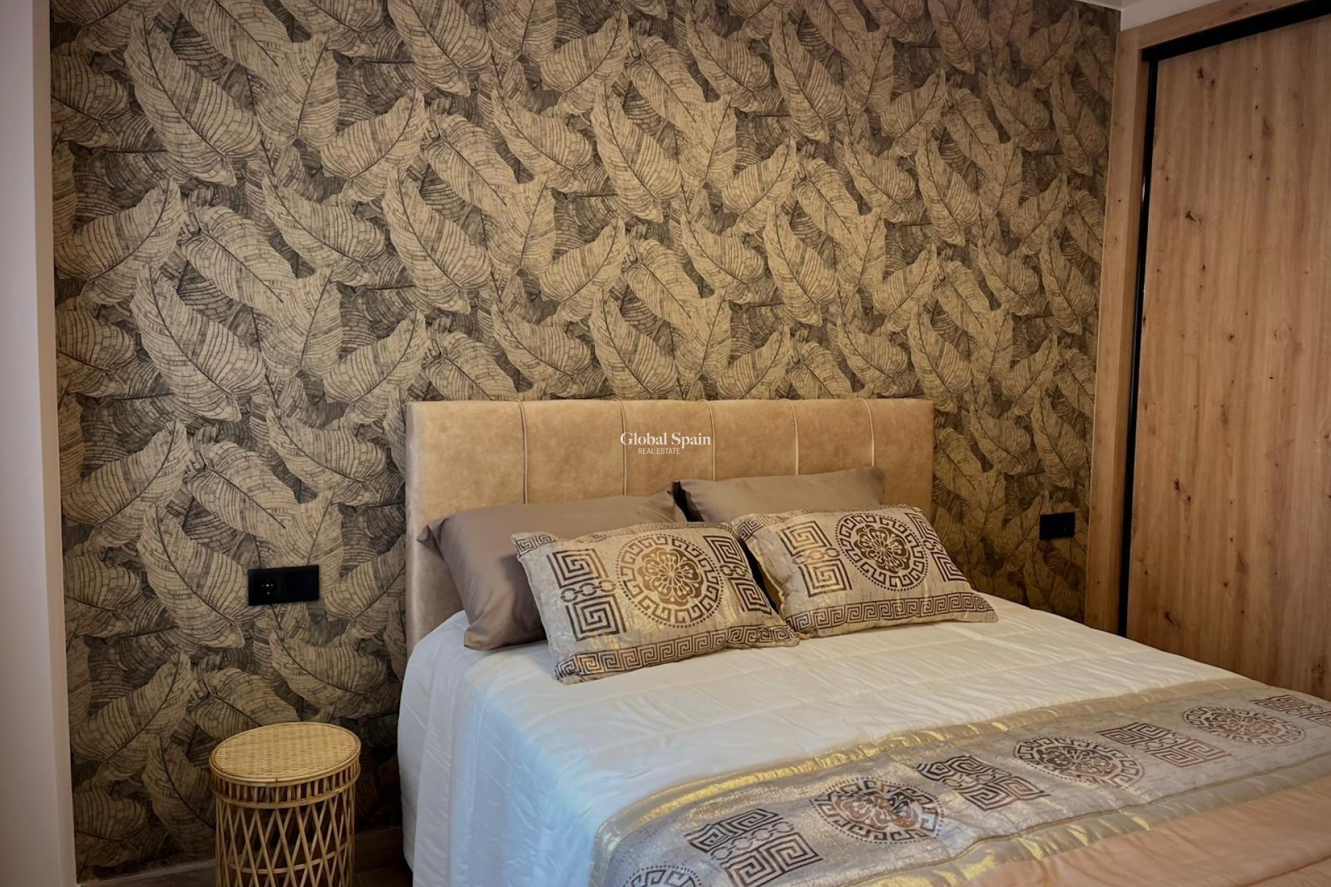 Resale - Apartment -
TORREVIEJA - Playa de los Locos