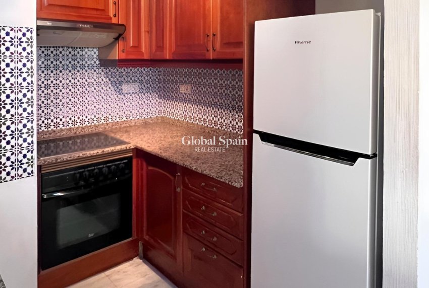 Resale - APARTMENT -
TORREVIEJA - Playa de los Locos