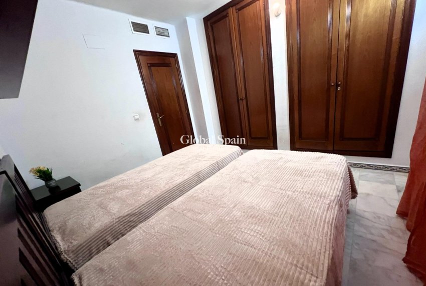 Resale - APARTMENT -
TORREVIEJA - Playa de los Locos