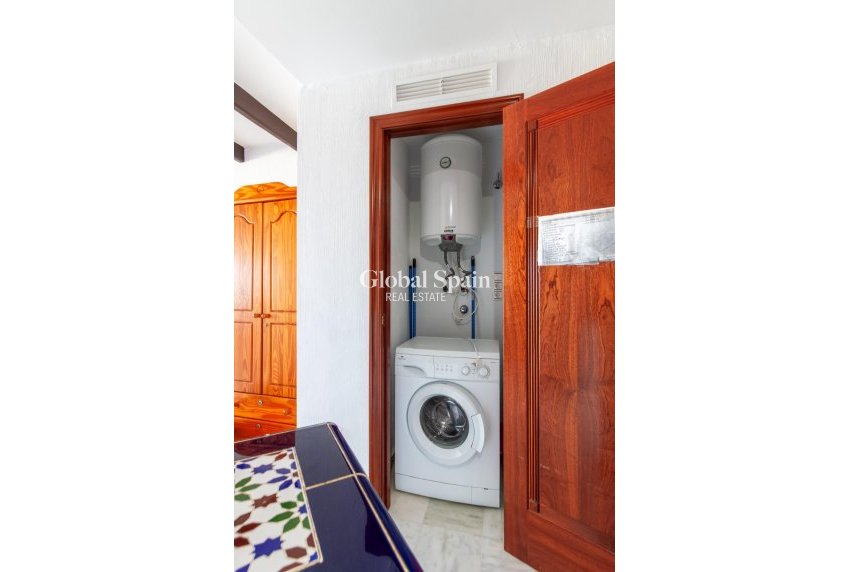 Resale - APARTMENT -
TORREVIEJA - Playa de los Locos