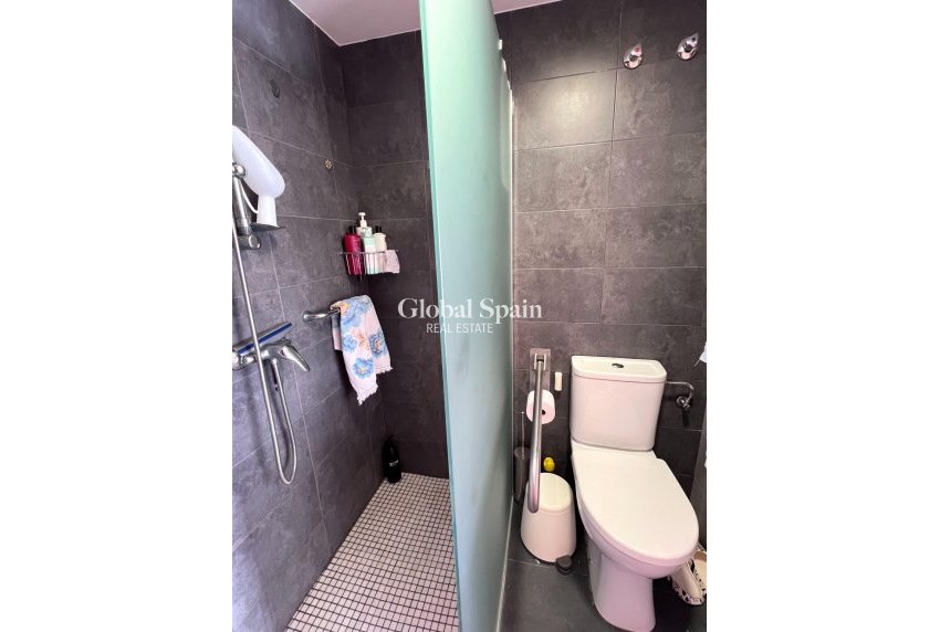 Resale - APARTMENT -
TORREVIEJA - Playa de los Locos