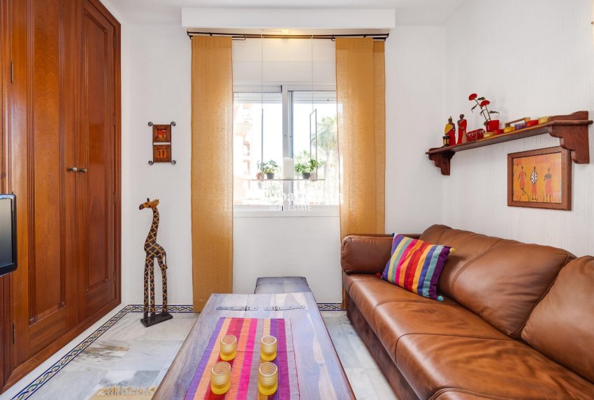 Resale - APARTMENT -
TORREVIEJA - Playa de los Locos