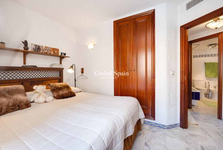 Resale - APARTMENT -
TORREVIEJA - Playa de los Locos