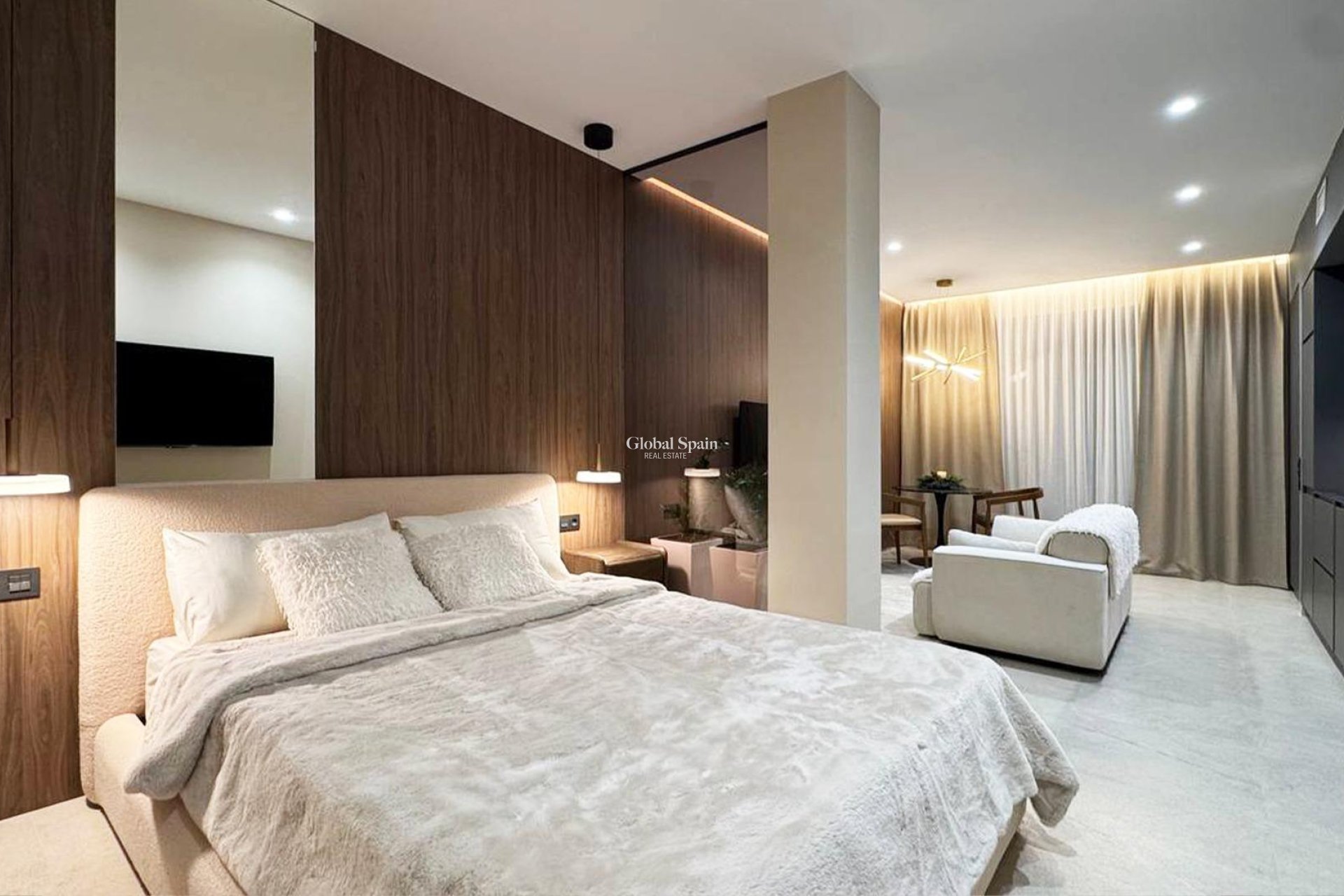 Resale - APARTMENT -
TORREVIEJA - Playa de los Locos