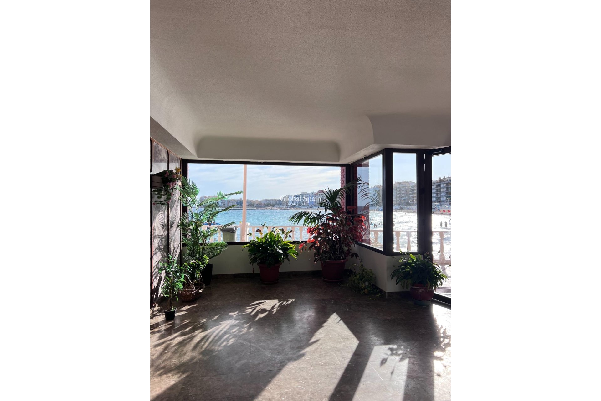 Resale - APARTMENT -
TORREVIEJA - Playa de los Locos