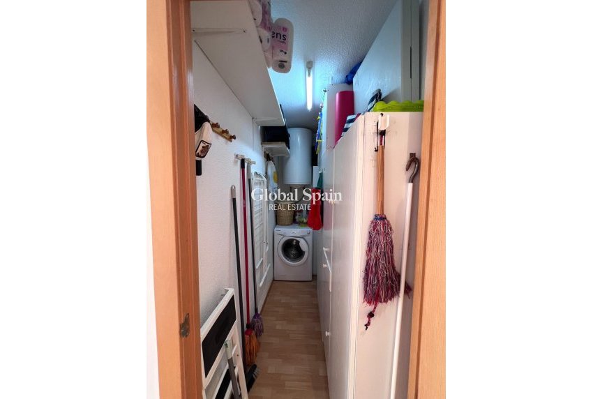 Resale - APARTMENT -
TORREVIEJA - Playa de los Locos