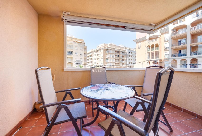 Resale - APARTMENT -
TORREVIEJA - Playa de los Locos