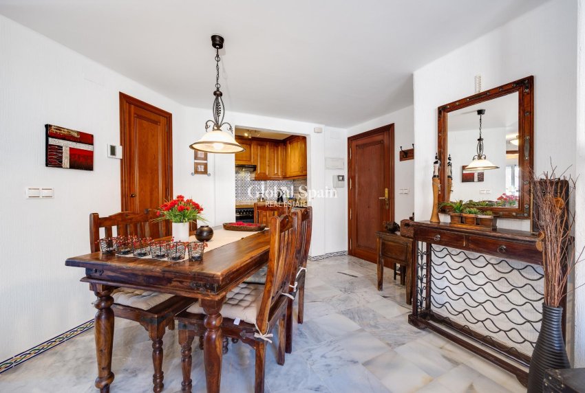 Resale - APARTMENT -
TORREVIEJA - Playa de los Locos