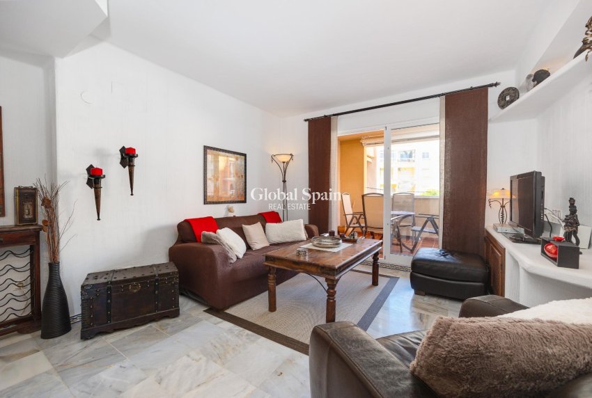 Resale - APARTMENT -
TORREVIEJA - Playa de los Locos