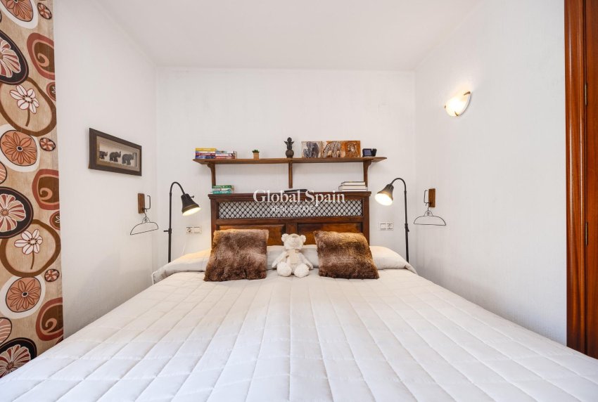 Resale - APARTMENT -
TORREVIEJA - Playa de los Locos