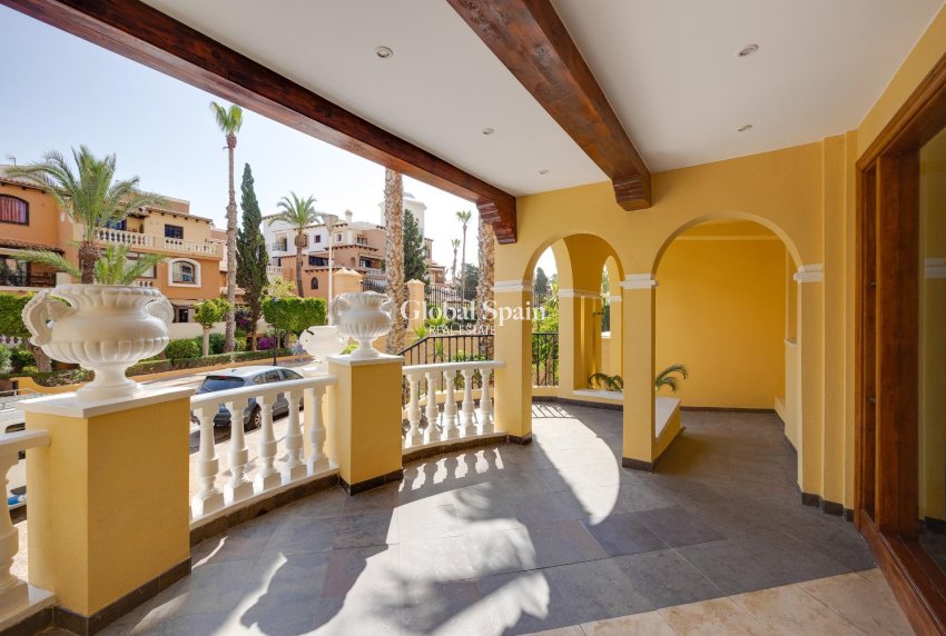 Resale - APARTMENT -
TORREVIEJA - Playa de los Locos