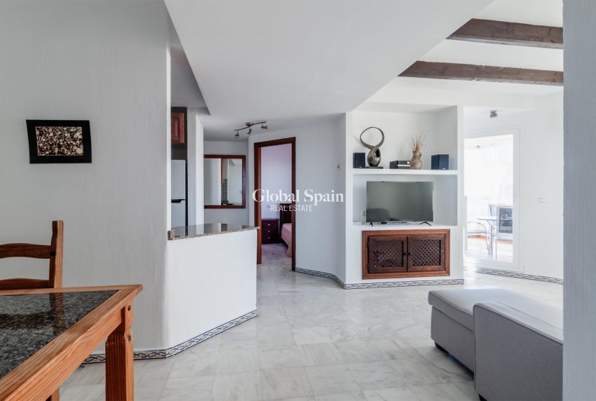 Resale - APARTMENT -
TORREVIEJA - Playa de los Locos