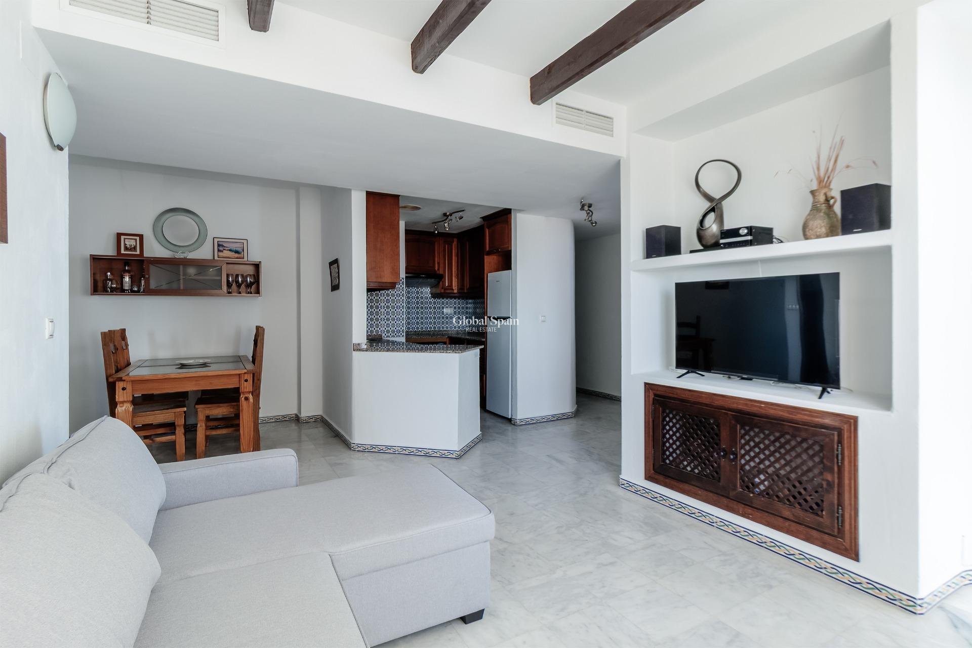 Resale - APARTMENT -
TORREVIEJA - Playa de los Locos