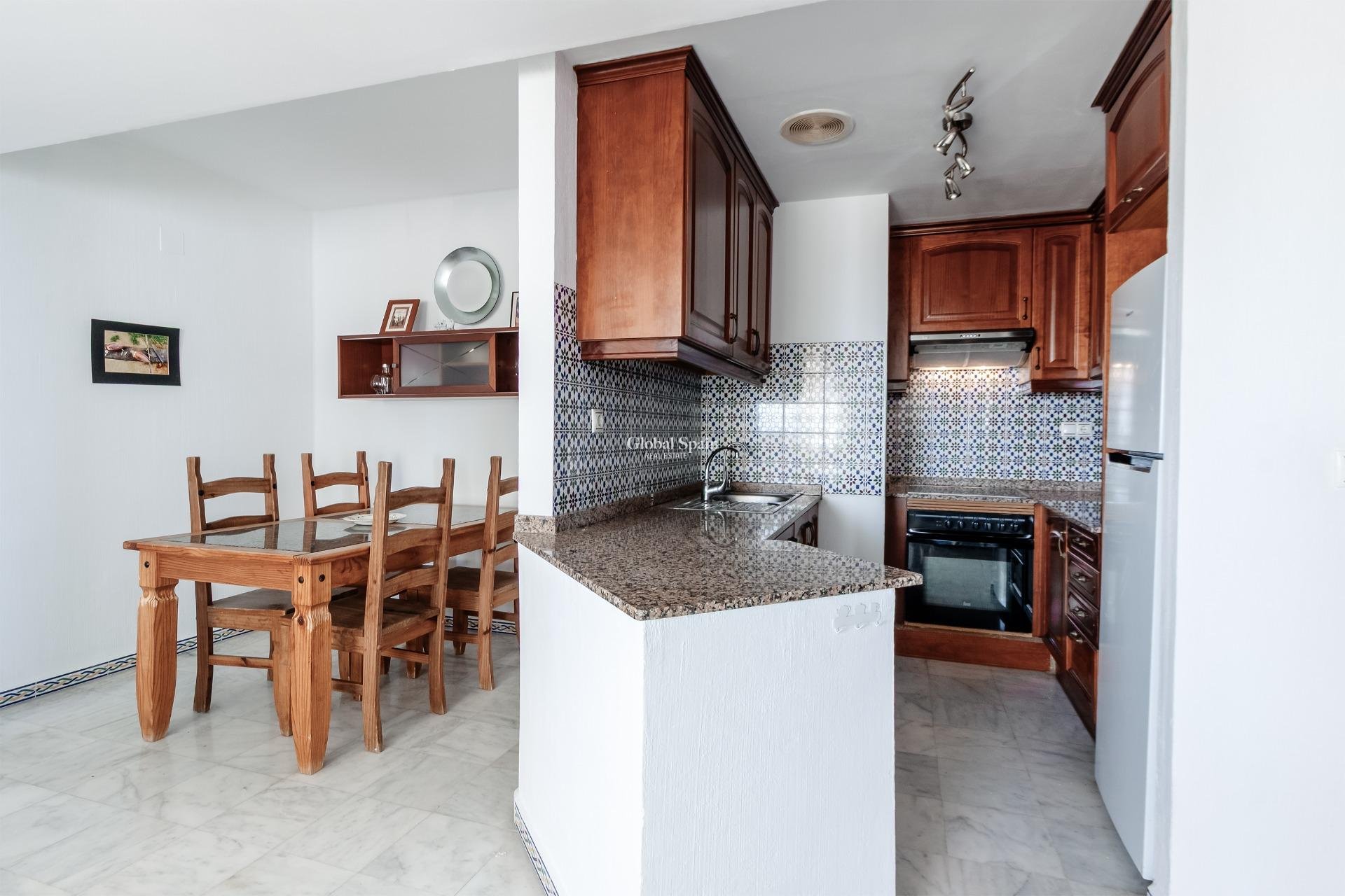 Resale - APARTMENT -
TORREVIEJA - Playa de los Locos