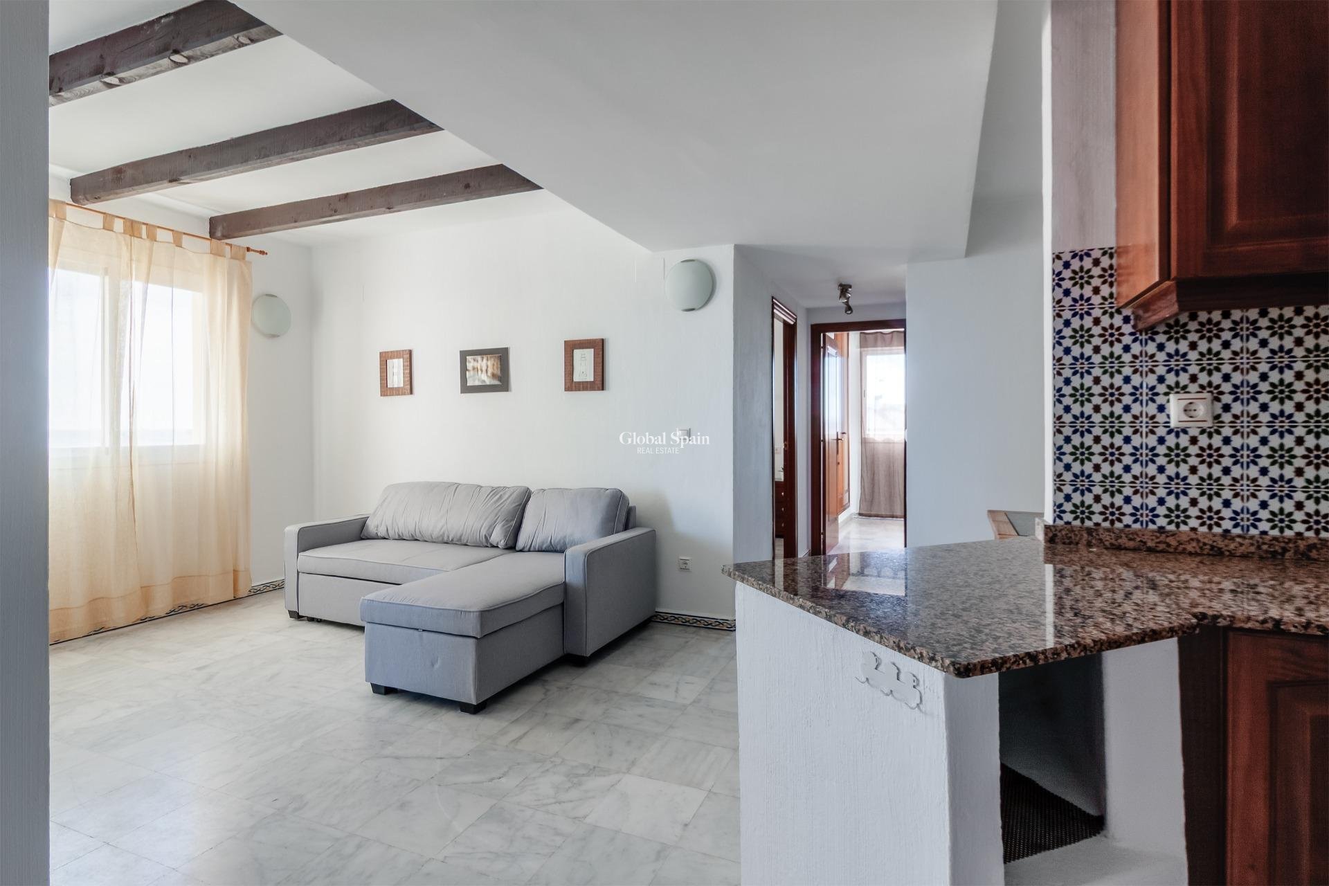 Resale - APARTMENT -
TORREVIEJA - Playa de los Locos