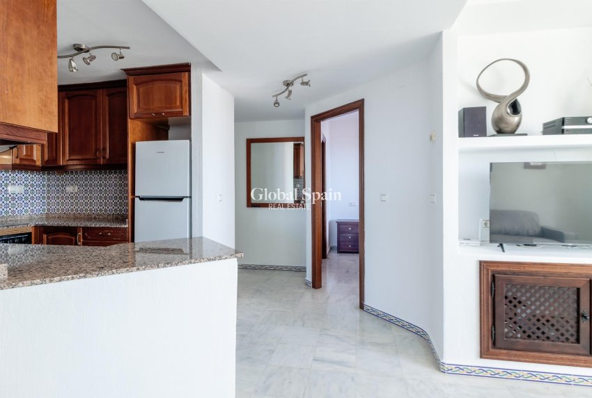 Resale - APARTMENT -
TORREVIEJA - Playa de los Locos