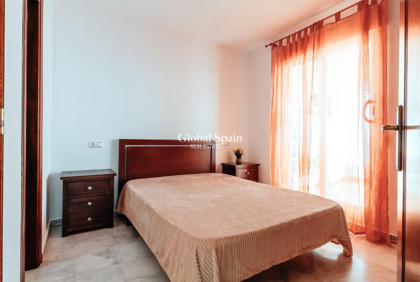 Resale - APARTMENT -
TORREVIEJA - Playa de los Locos