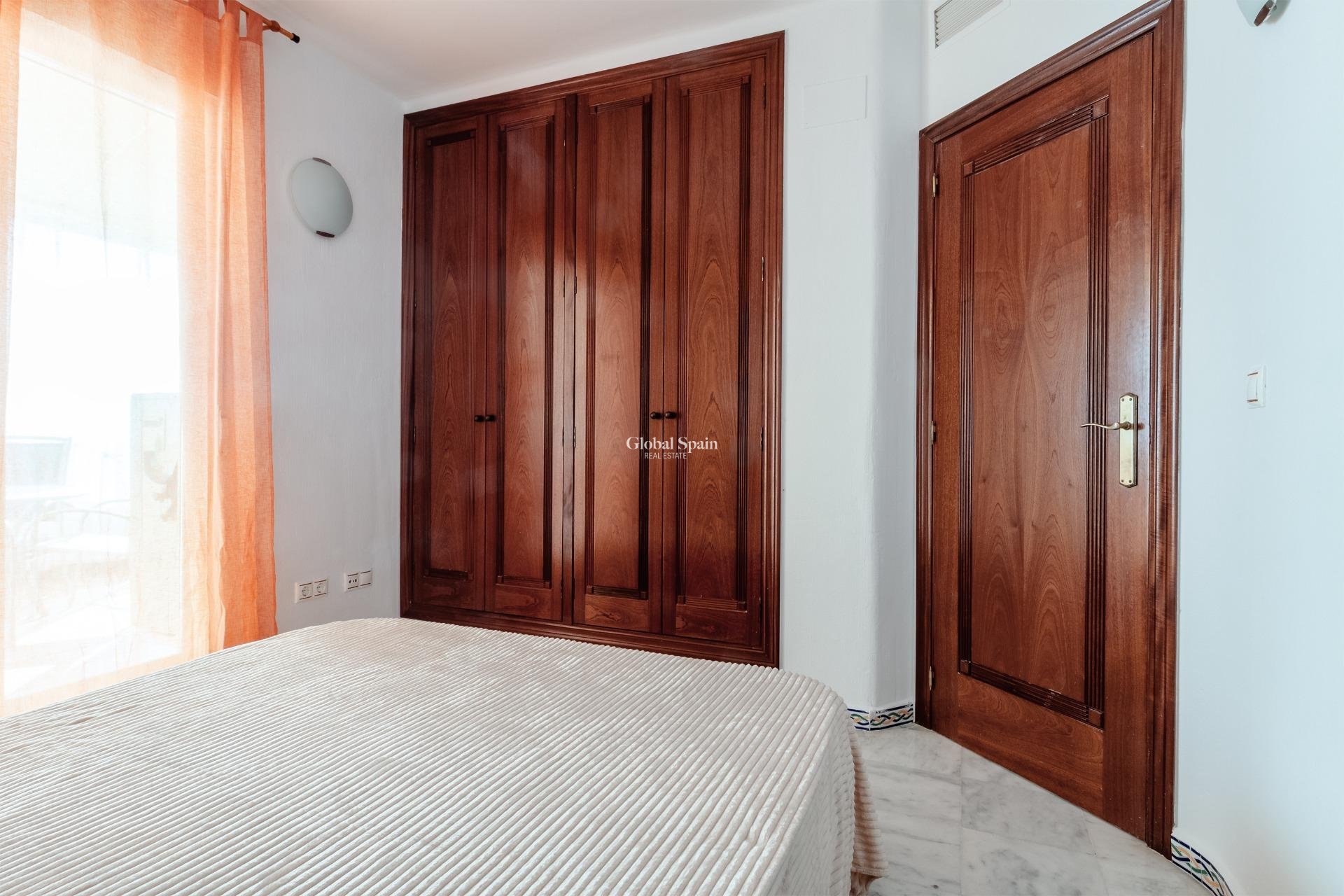 Resale - APARTMENT -
TORREVIEJA - Playa de los Locos