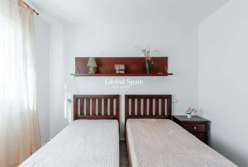 Resale - APARTMENT -
TORREVIEJA - Playa de los Locos