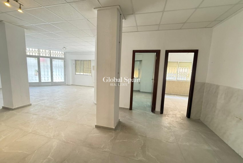 Resale - APARTMENT -
TORREVIEJA - Playa de los Locos