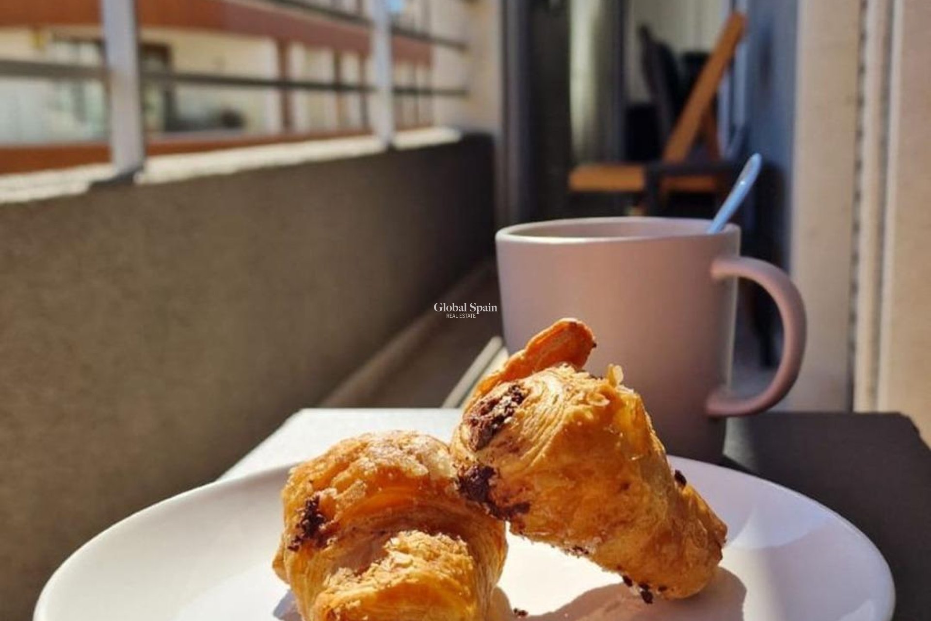 Resale - APARTMENT -
TORREVIEJA - Playa de los Locos