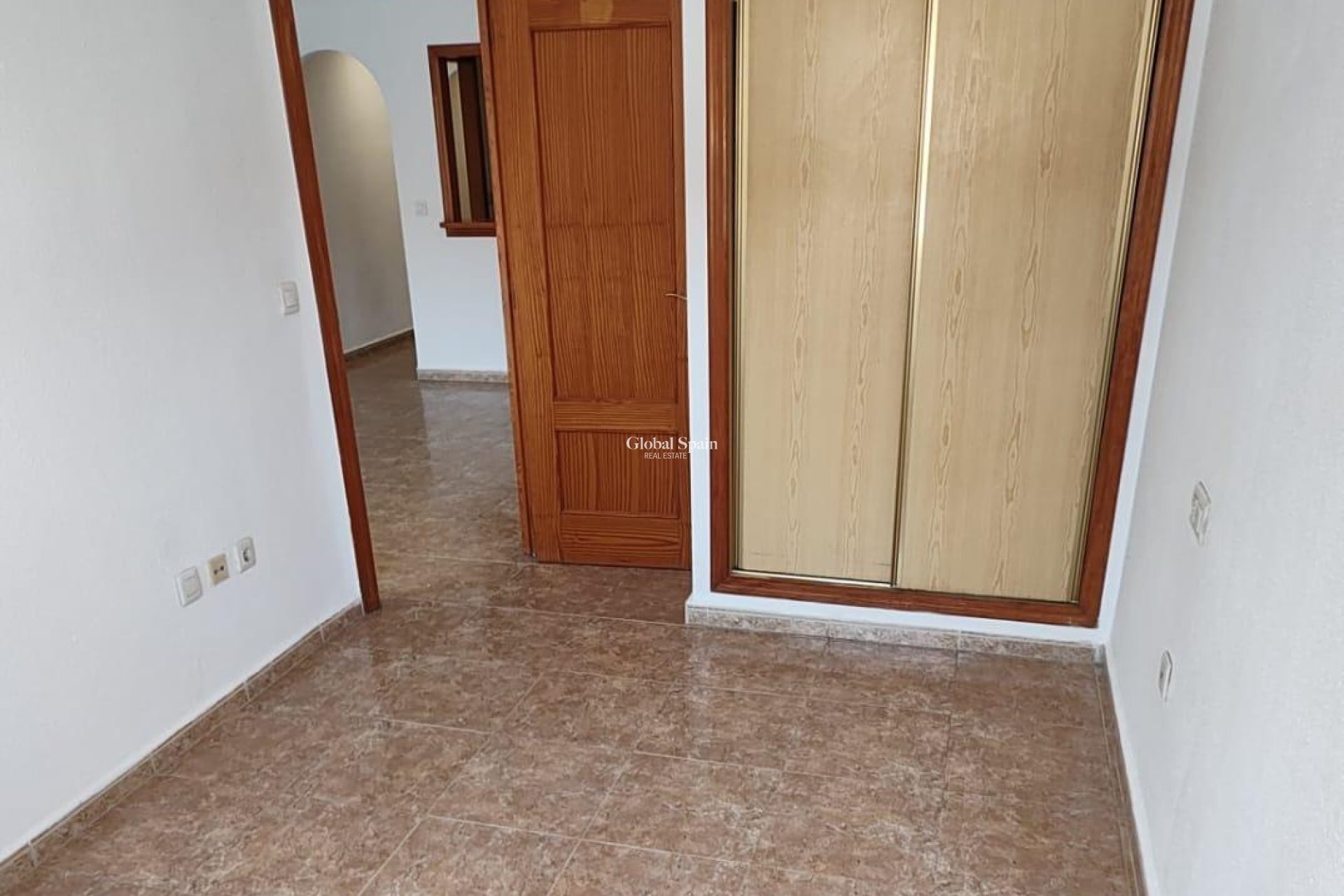 Resale - APARTMENT -
TORREVIEJA - Playa de los Locos