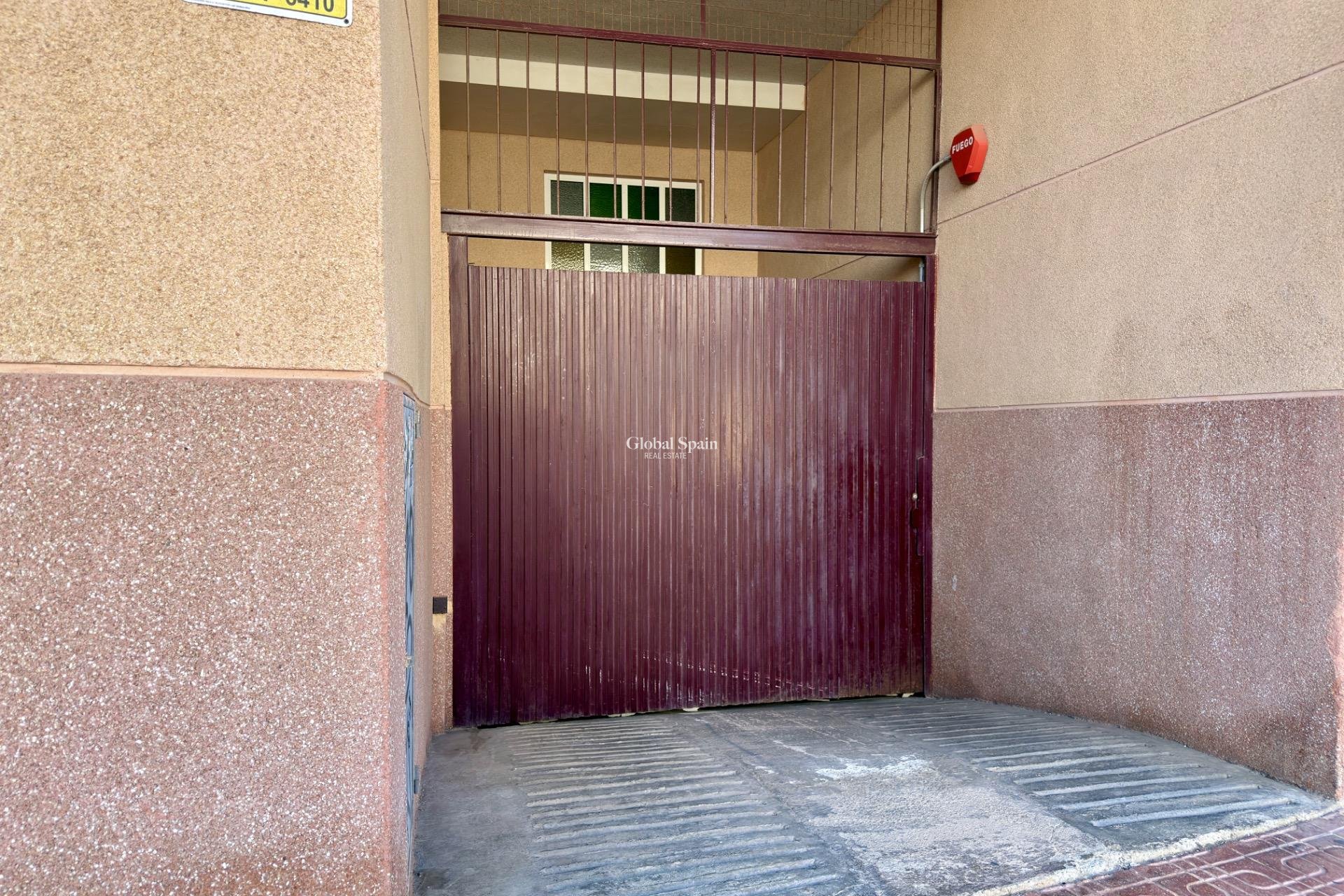 Resale - APARTMENT -
TORREVIEJA - Playa de los Locos