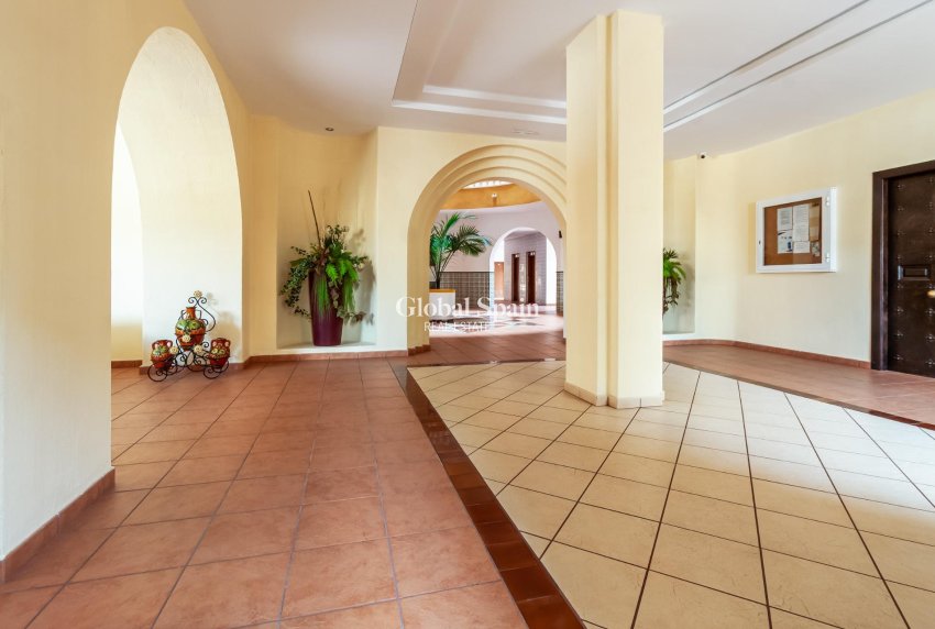 Resale - APARTMENT -
TORREVIEJA - Playa de los Locos