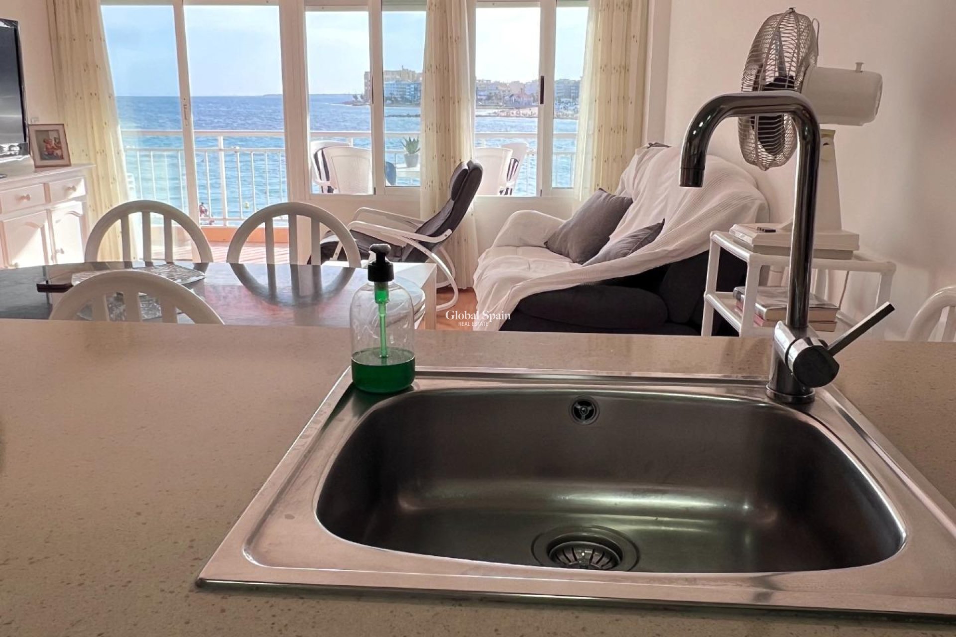 Resale - APARTMENT -
TORREVIEJA - Playa de los Locos