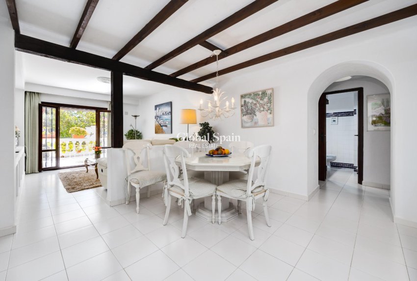 Resale - APARTMENT -
TORREVIEJA - Playa de los Locos