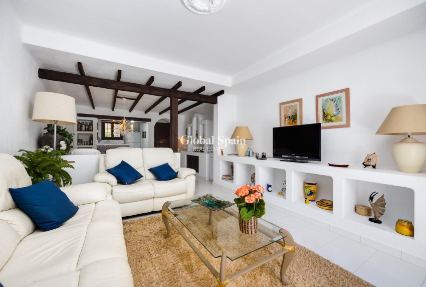 Resale - APARTMENT -
TORREVIEJA - Playa de los Locos