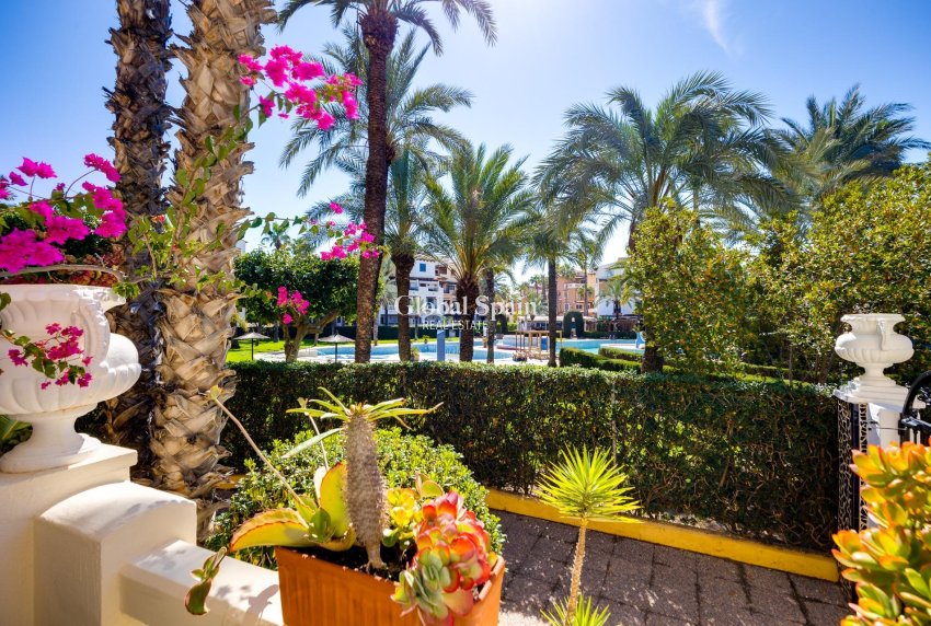 Resale - APARTMENT -
TORREVIEJA - Playa de los Locos